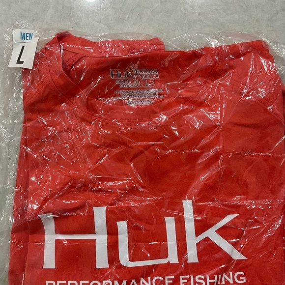 NWT Huk performance fishing vented shirt - Picture 3 of 3